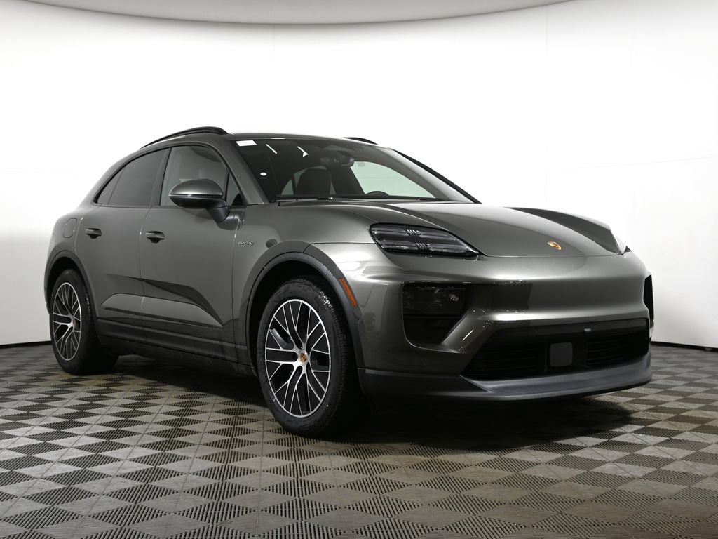 New 2026 Porsche Macan 4 Electric AWD/4WD image 9