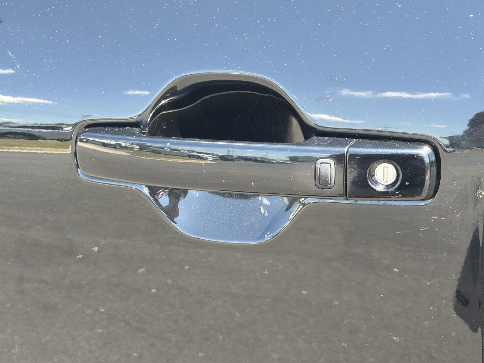 Used 2022 Nissan Frontier SV w/ SV Premium Package image 34