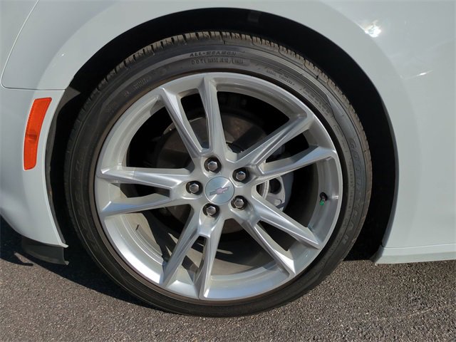 Used 2023 Chevrolet Camaro LT w/ RS Package image 10