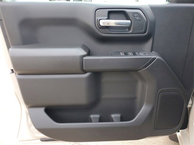 New 2026 Chevrolet Silverado 1500 Custom w/ LPO, Dark Essentials Package image 19