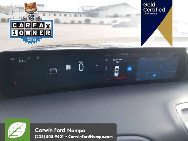 Certified 2025 Ford Expedition Active image 17