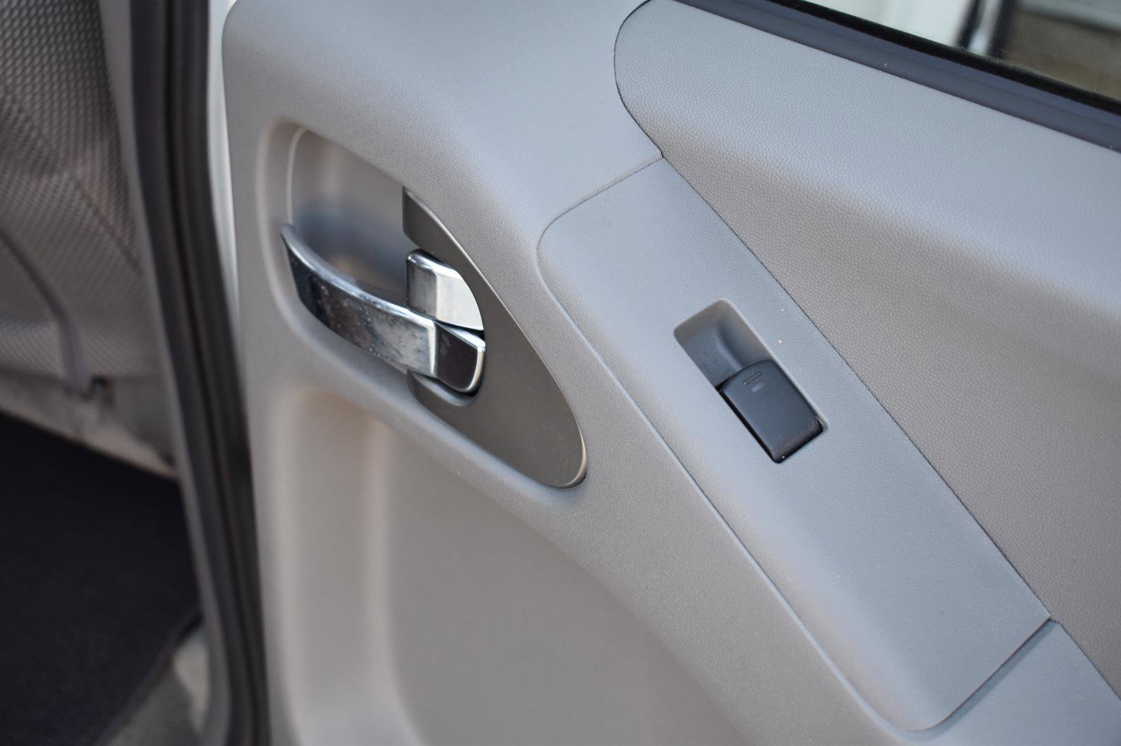 Used 2015 Nissan Frontier SV w/ SV Value Truck Package image 37