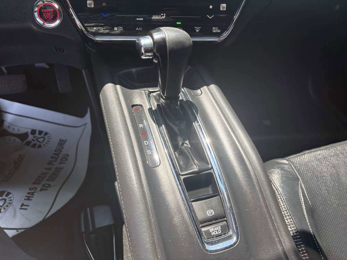 Used 2019 Honda HR-V Touring image 33