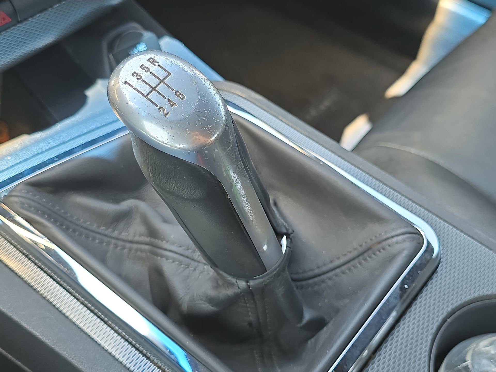 Used 2013 Dodge Challenger R/T Plus image 18