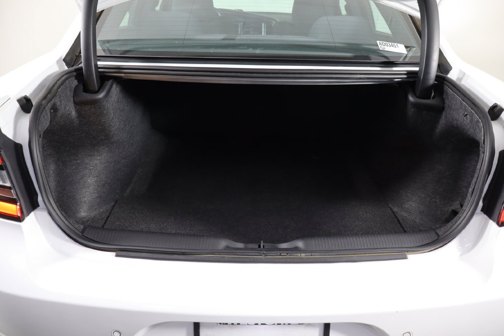 Used 2020 Dodge Charger SXT AWD/4WD image 10