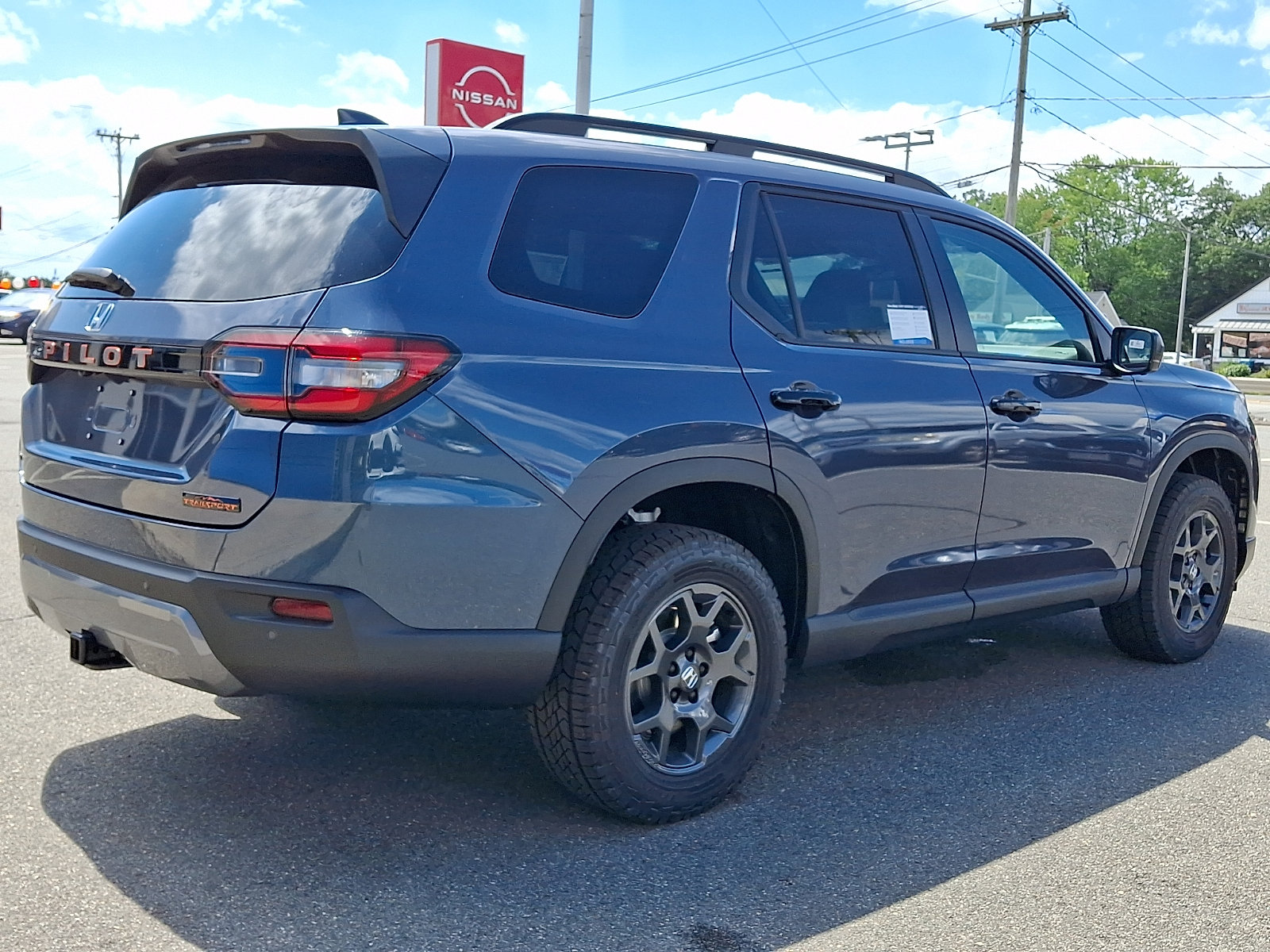 New 2026 Honda Pilot TrailSport image 3