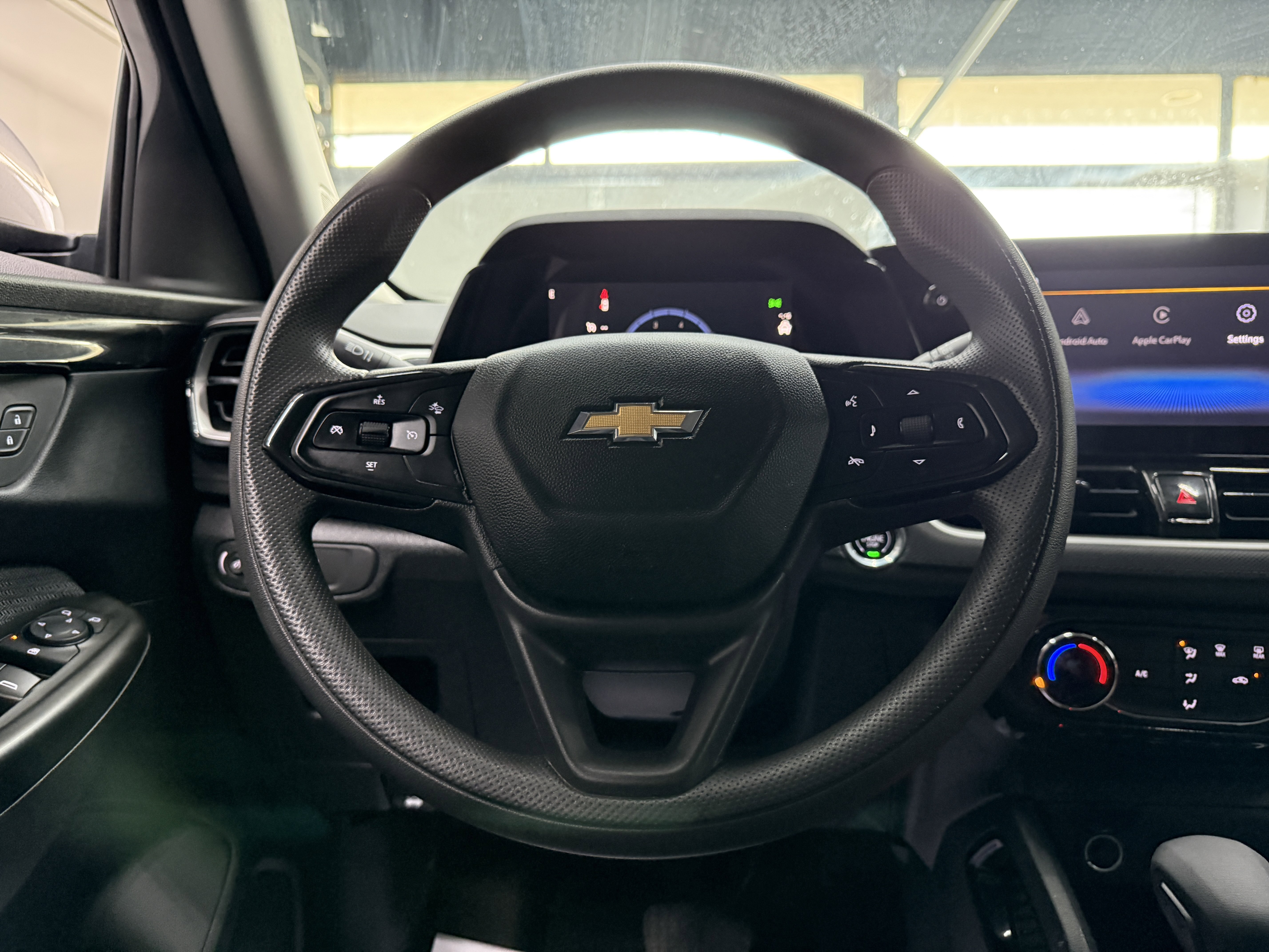 Used 2025 Chevrolet TrailBlazer LT image 13