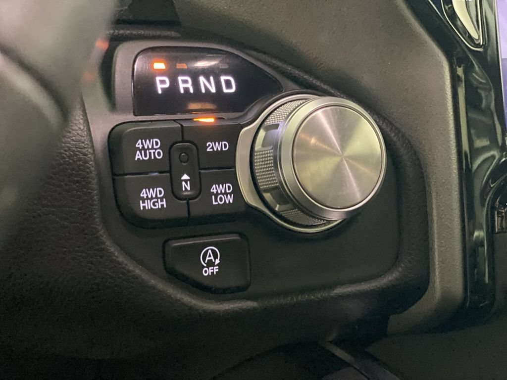 Used 2025 RAM 1500 Laramie AWD/4WD image 41