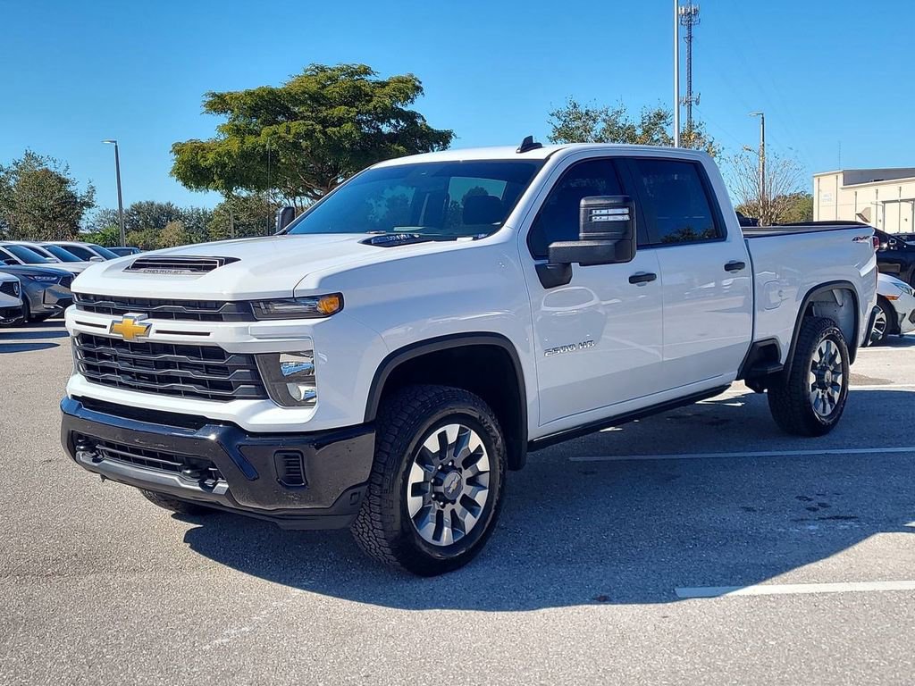 Used 2024 Chevrolet Silverado 2500 Custom w/ Custom Value Package image 8