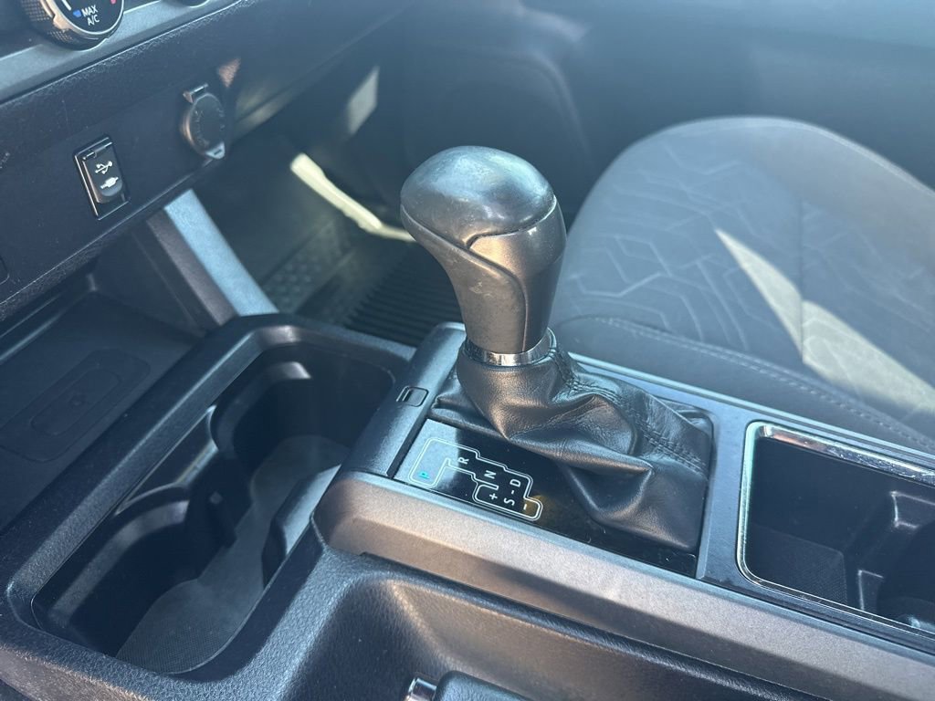 Used 2017 Toyota Tacoma TRD Off-Road w/ Tow Package (A/T) image 31