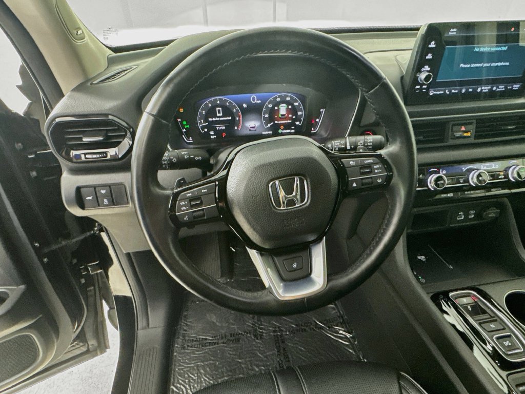 Used 2023 Honda Pilot Elite image 14