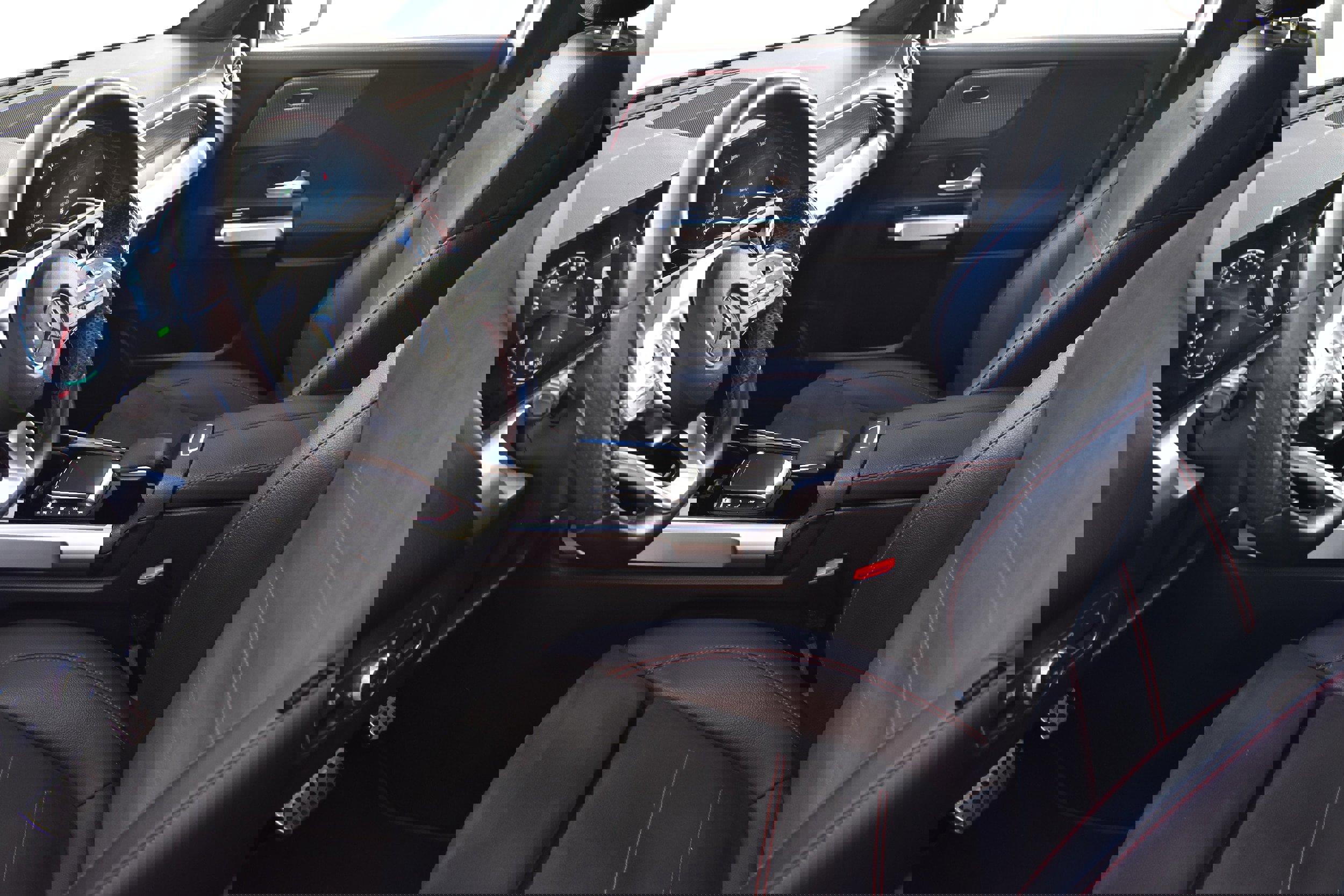 Used 2022 Mercedes-Benz EQB 350 4MATIC w/ AMG Night Package image 19