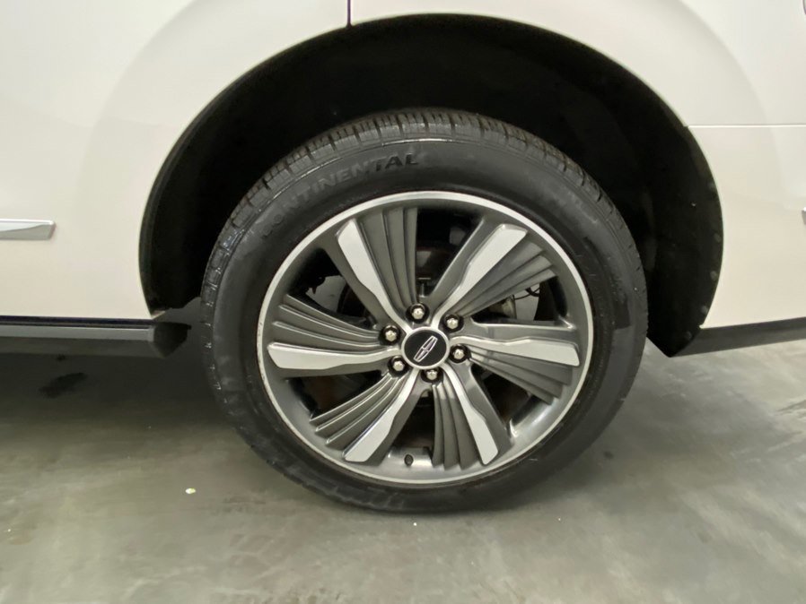 Used 2019 Lincoln Navigator Reserve AWD/4WD image 18