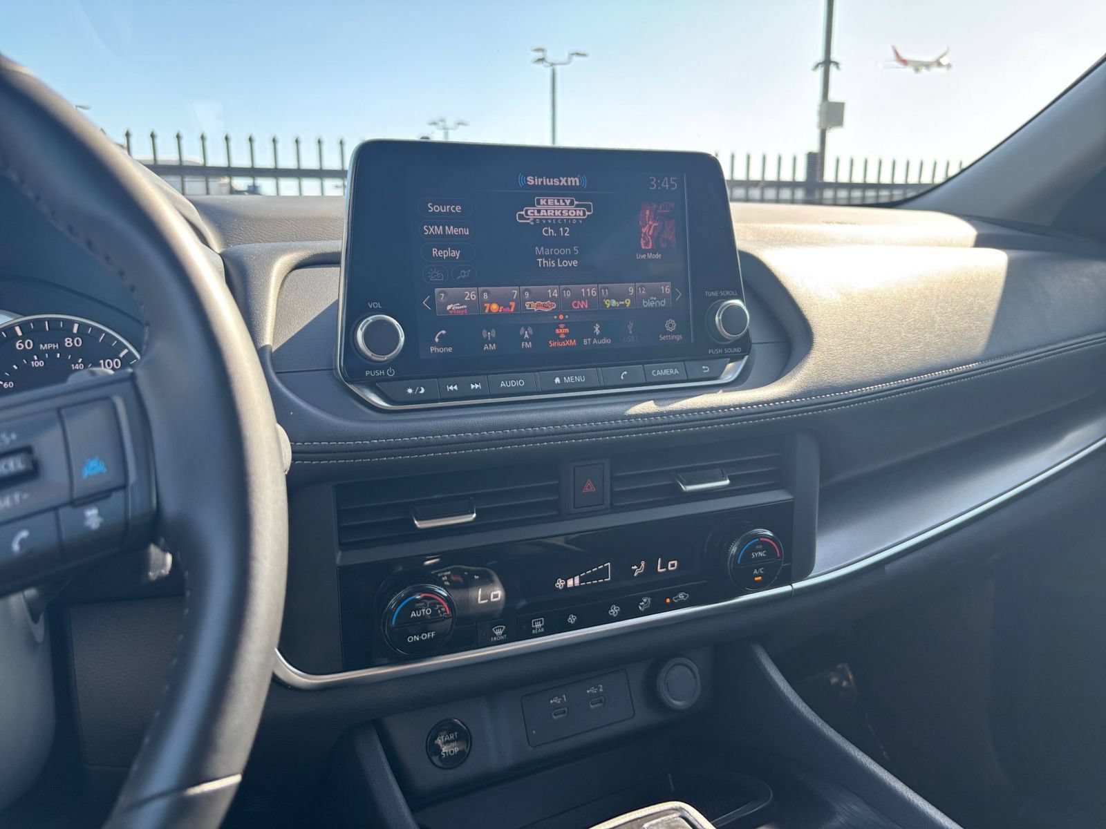 Used 2025 Nissan Rogue SV FWD image 19