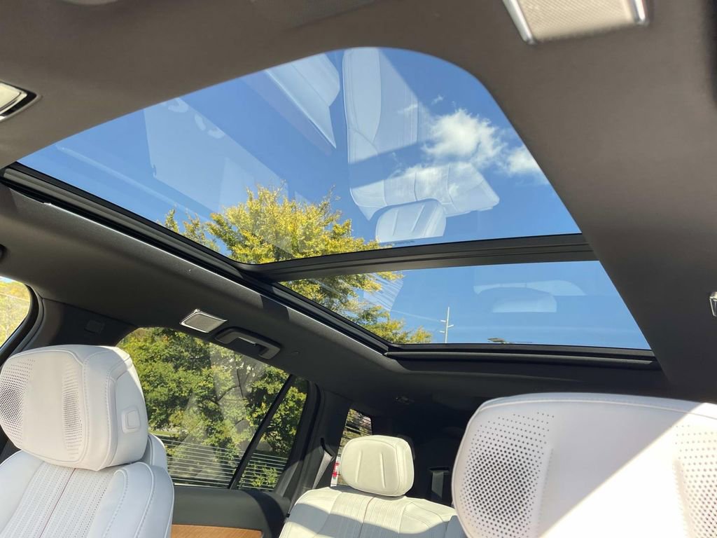 New 2026 Cadillac Vistiq Luxury image 26