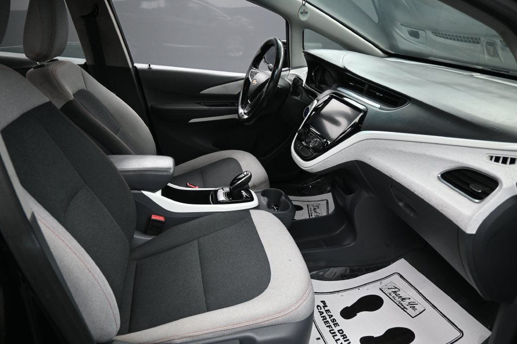 Used 2020 Chevrolet Bolt LT FWD image 24