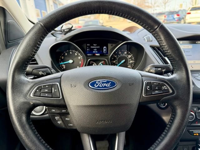 Used 2019 Ford Escape SEL image 28
