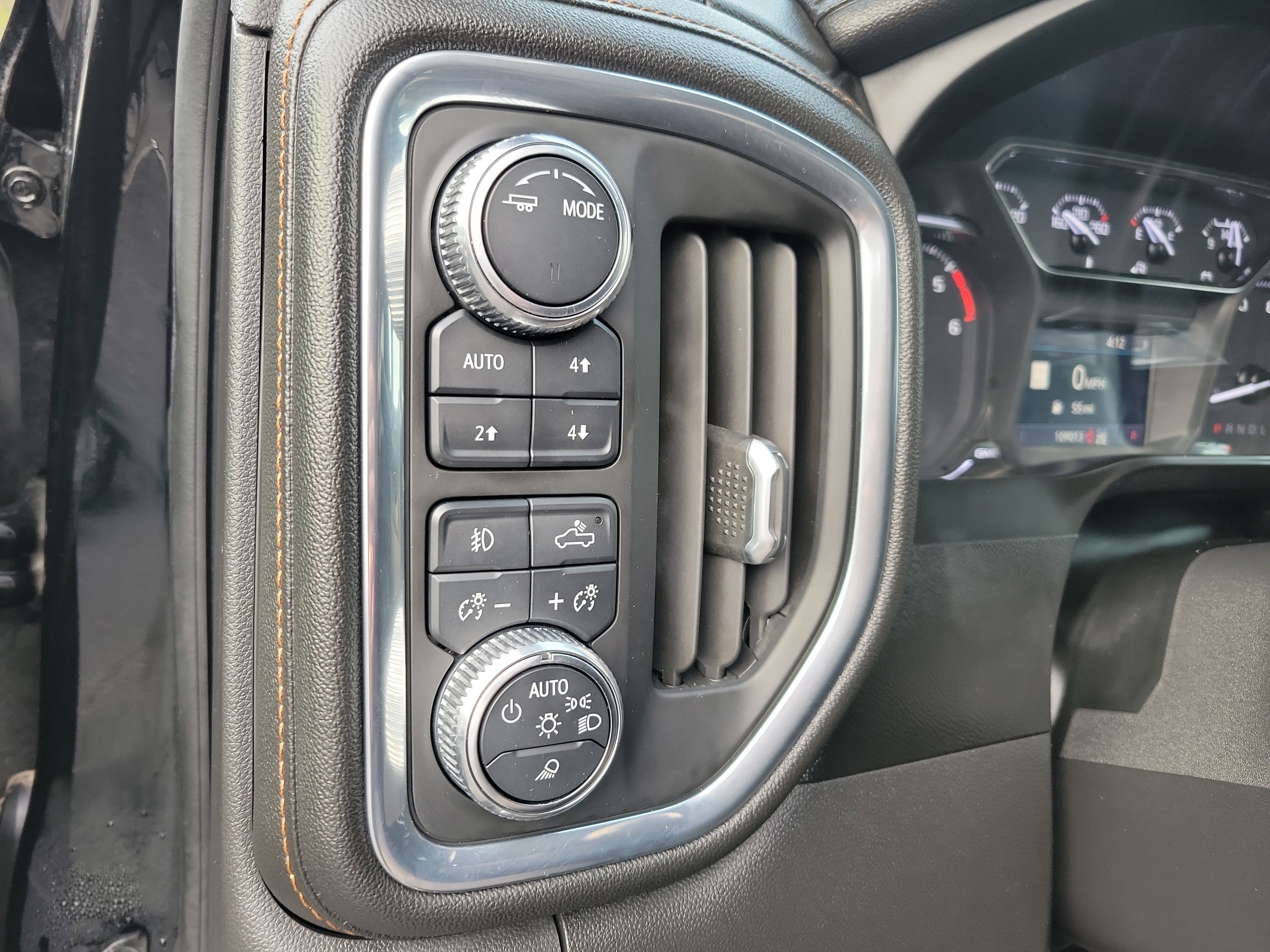 Used 2021 GMC Sierra 1500 AT4 w/ AT4 Premium Package image 17