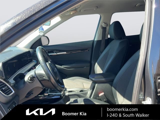 Certified 2025 Kia Seltos S AWD/4WD image 17