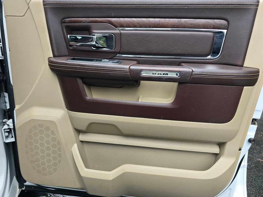 Used 2015 RAM 3500 Laramie Longhorn image 22