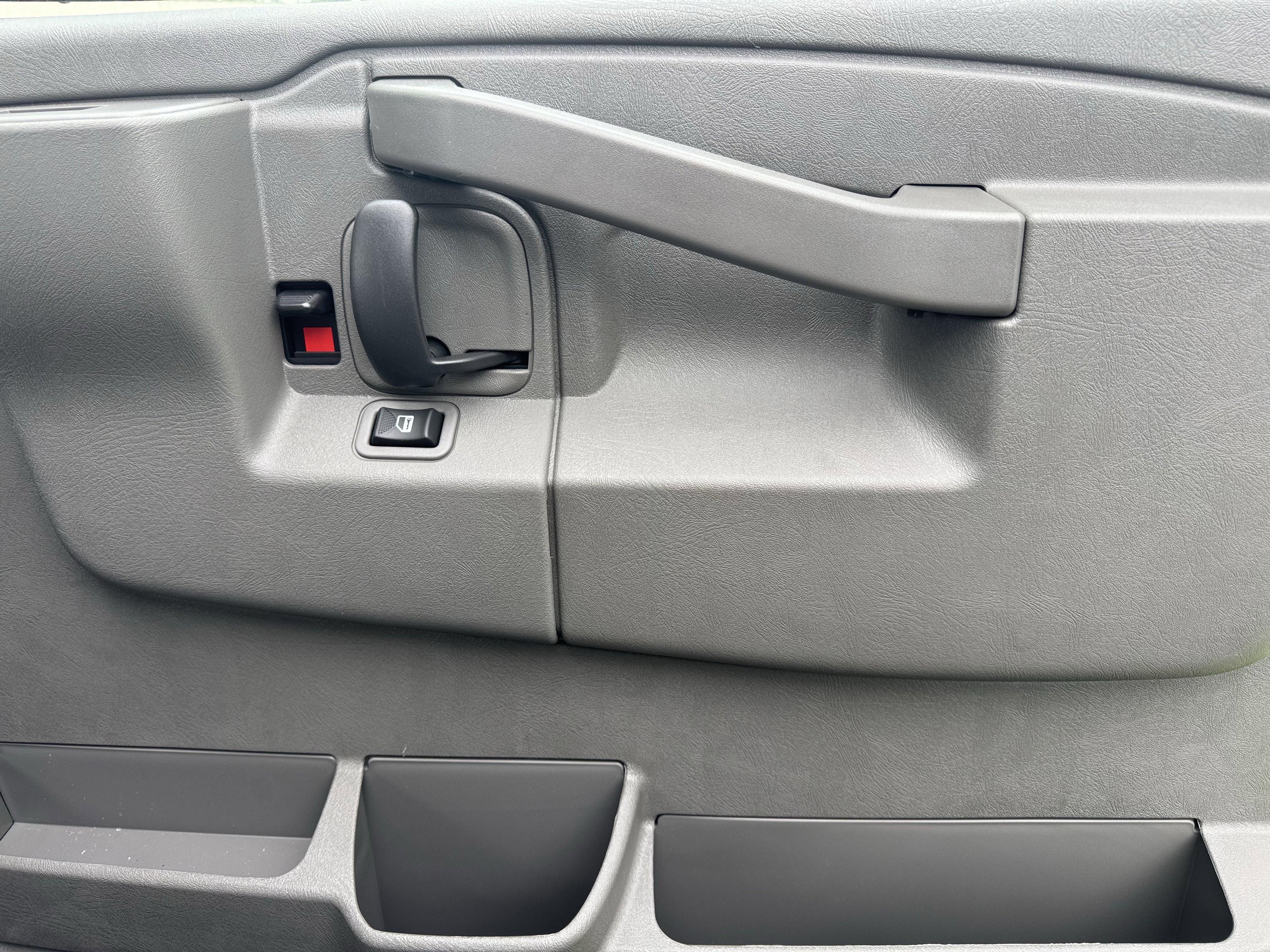 New 2026 Chevrolet Express 2500 w/ Driver Convenience Package image 19