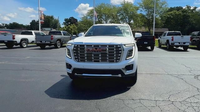 Certified 2025 GMC Yukon Denali AWD/4WD image 3