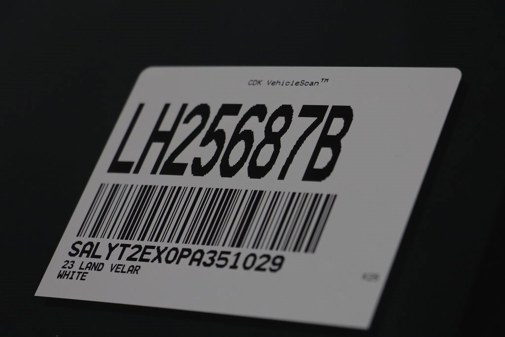 Used 2023 Land Rover Range Rover Velar R-Dynamic S image 24