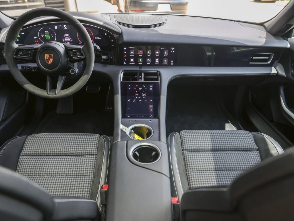 Certified 2025 Porsche Taycan RWD image 29