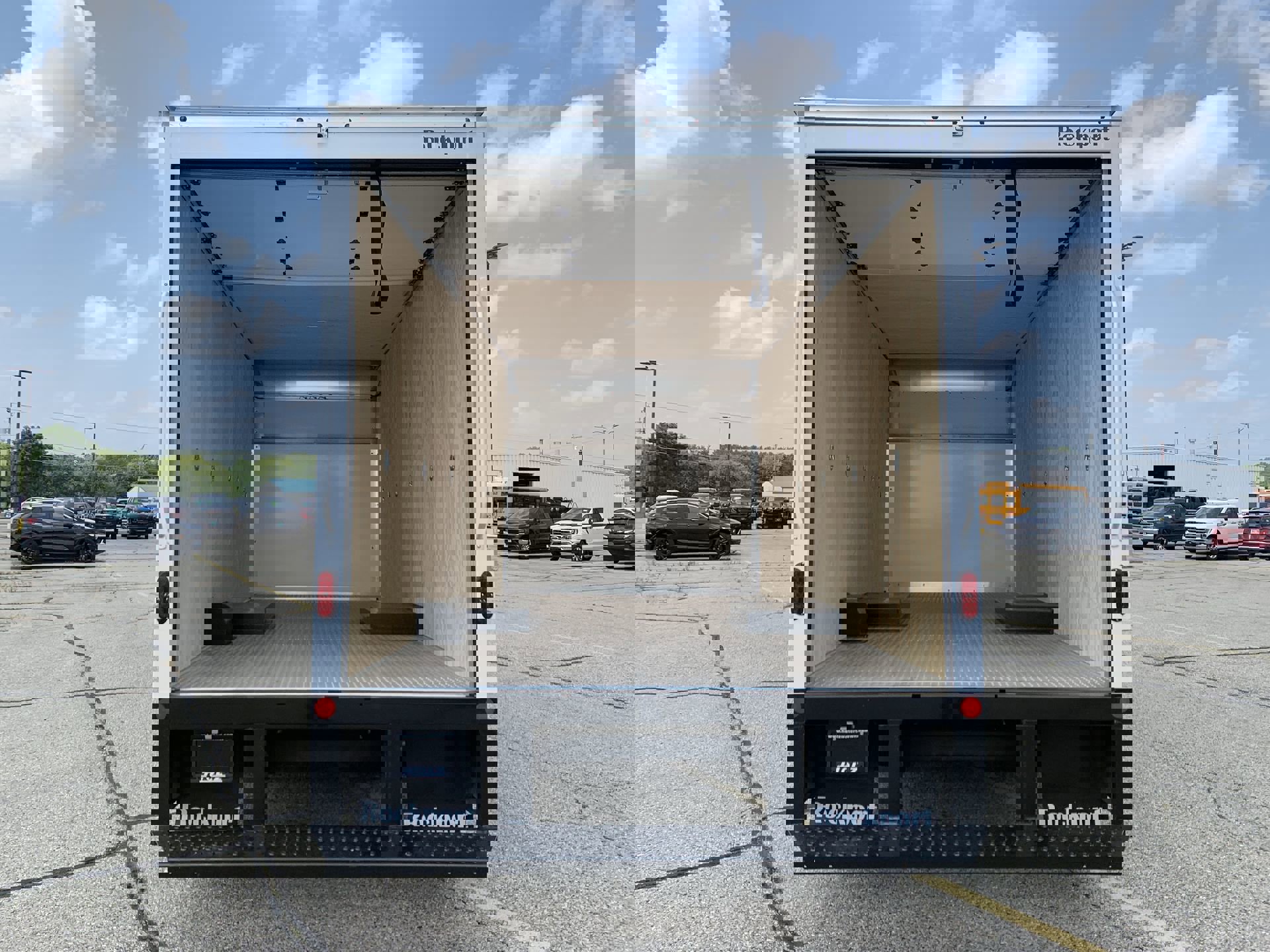 New 2024 GMC Savana 4500 w/ Power Convenience Package image 24