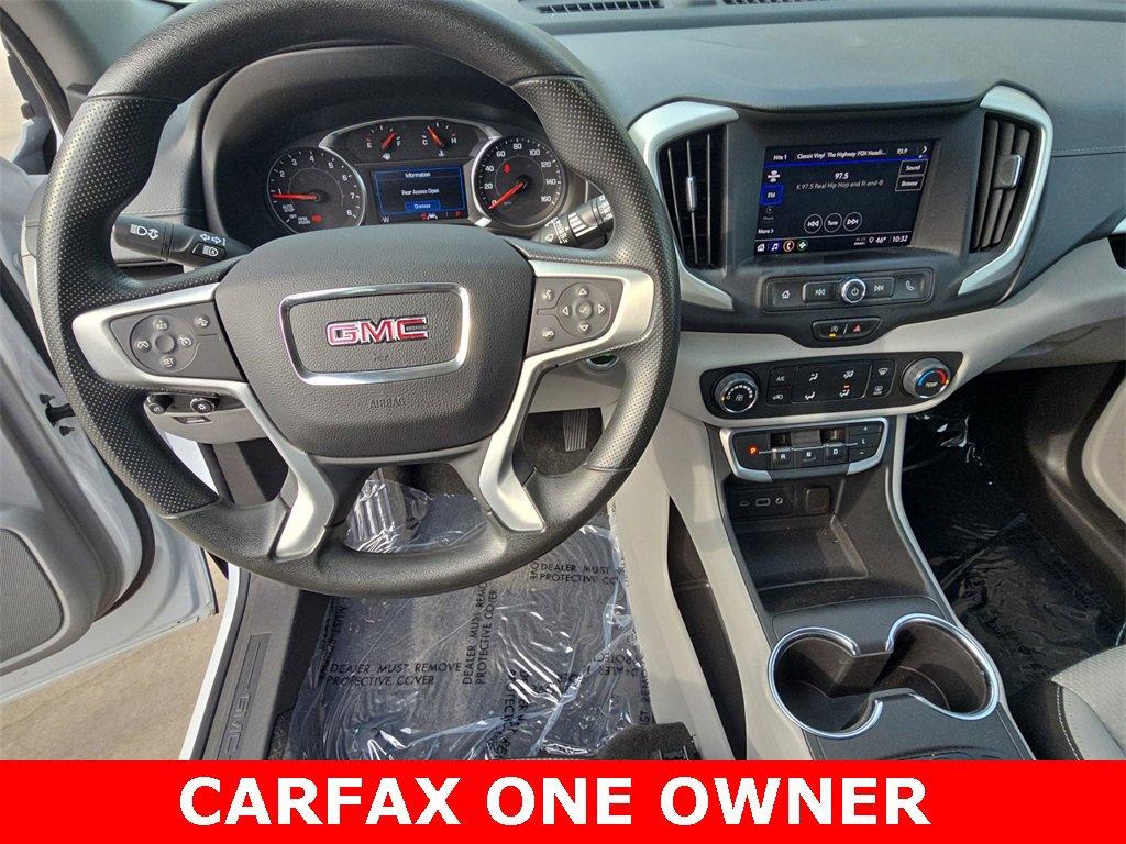 Used 2024 GMC Terrain SLE image 16