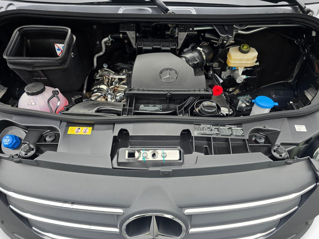 New 2025 Mercedes-Benz Sprinter 2500 image 10
