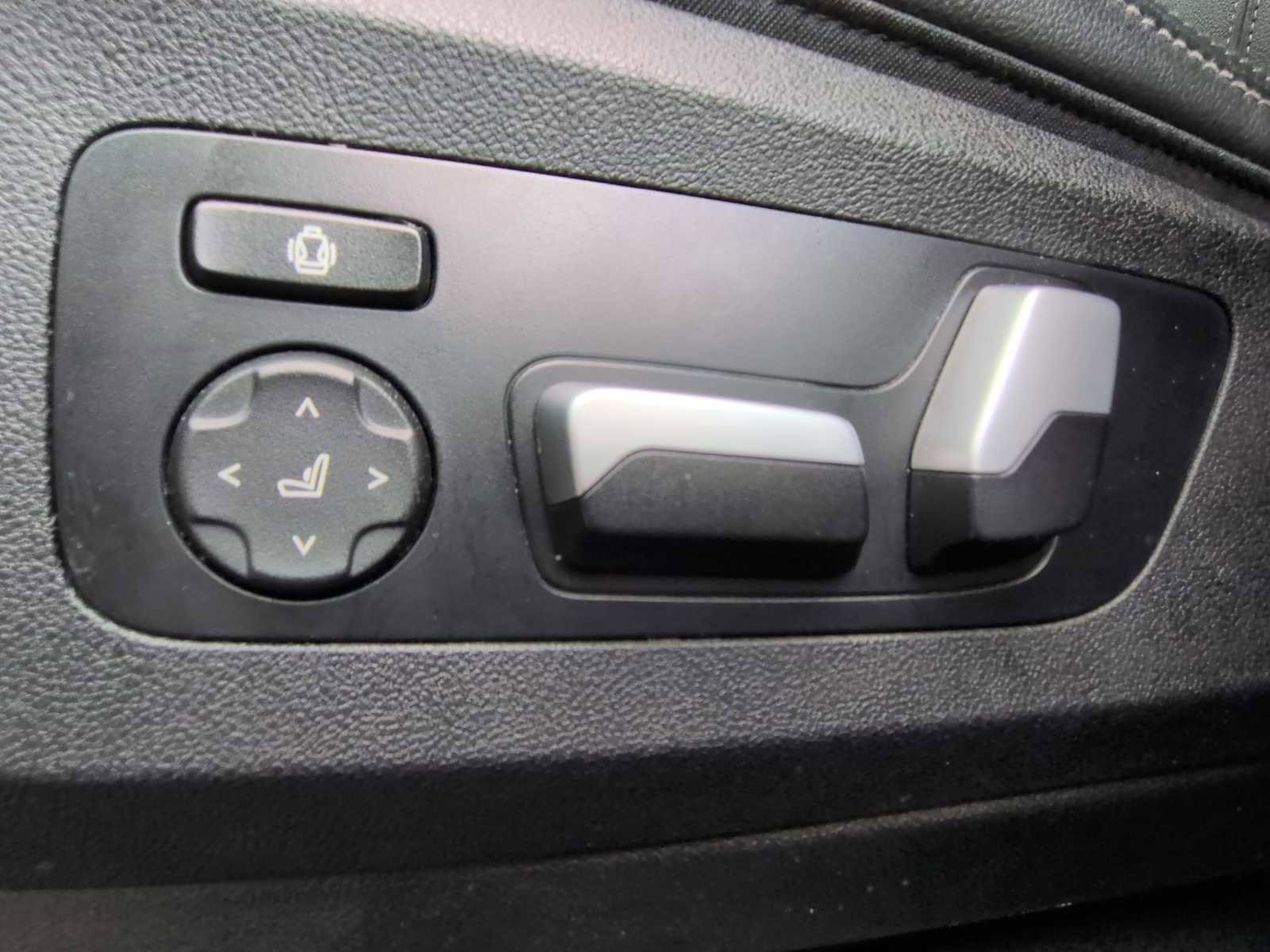 Used 2021 BMW X5 xDrive45e w/ M Sport Package AWD/4WD image 18