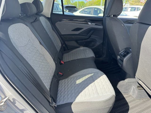 Used 2025 Volkswagen Tiguan S AWD/4WD image 32