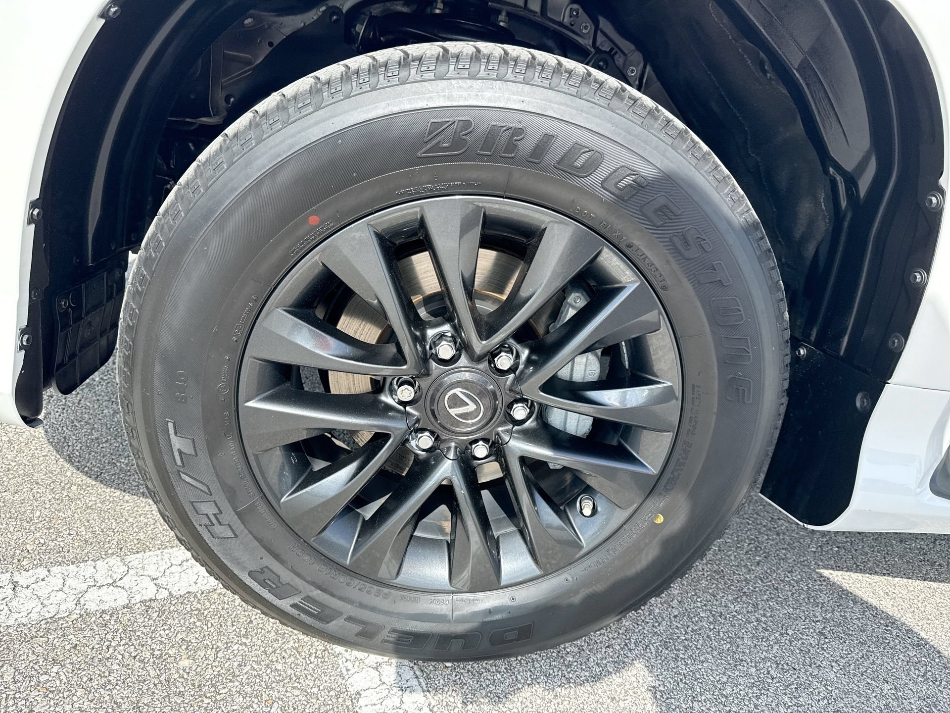 Used 2022 Lexus GX 460 Premium w/ Premium Package AWD/4WD image 19