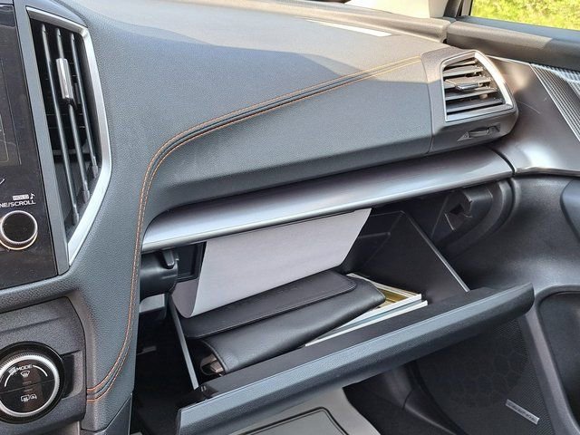 Used 2022 Subaru Crosstrek 2.5i Limited w/ Moonroof Package 2 AWD/4WD image 19