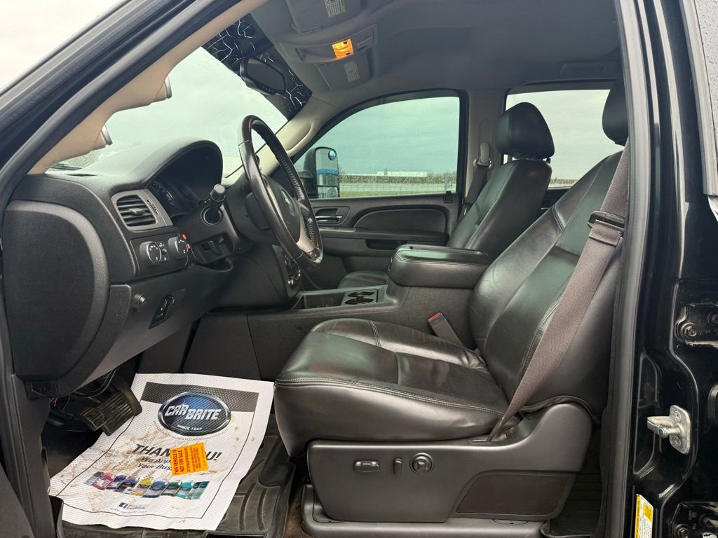 Used 2013 Chevrolet Silverado 2500 LTZ w/ LTZ Plus Package image 25