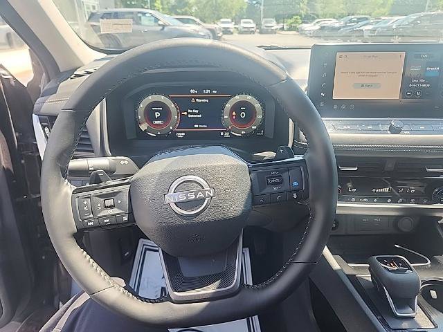 Certified 2026 Nissan Rogue SL AWD/4WD image 14