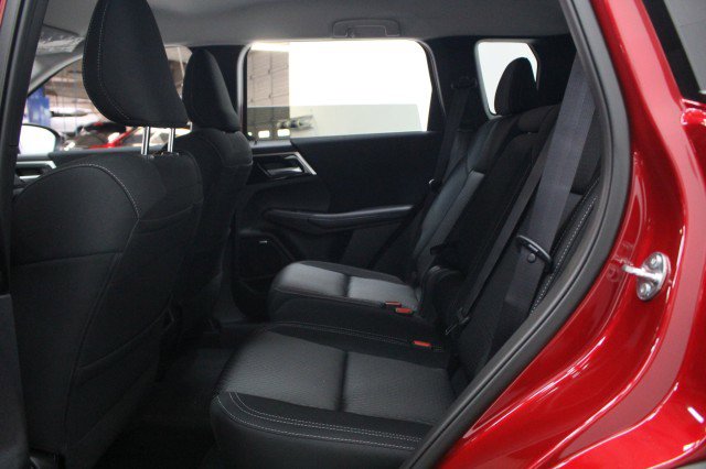 New 2026 Mitsubishi Outlander ES FWD image 24