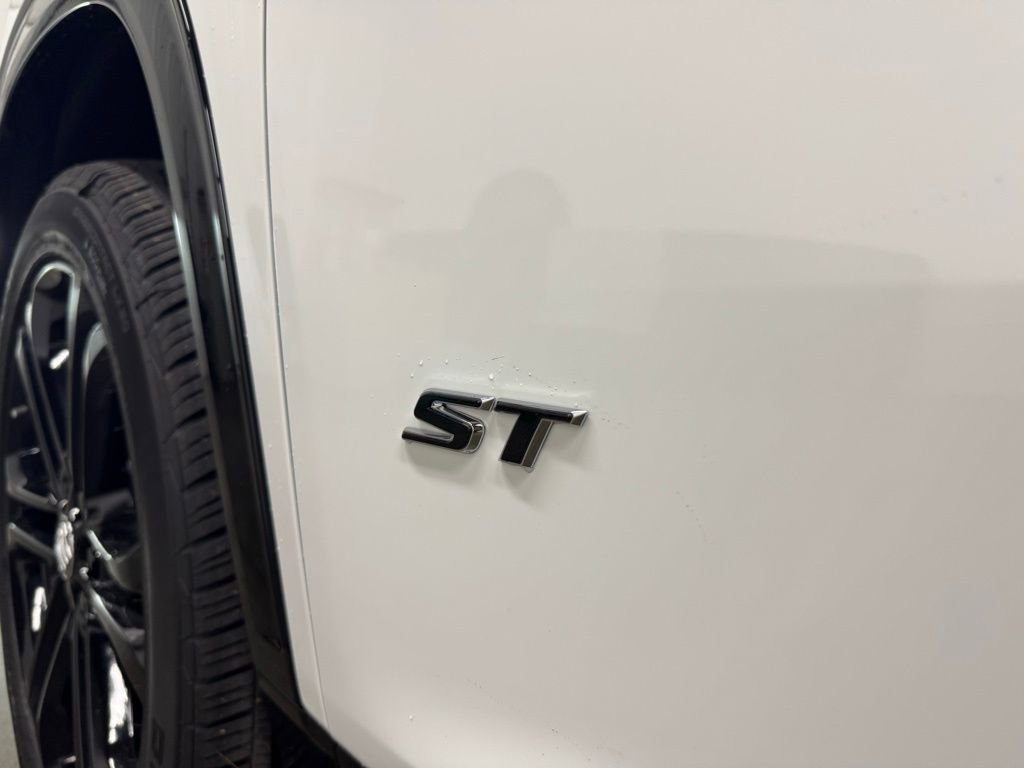 New 2026 Buick Enclave Sport Touring w/ Power Package image 15