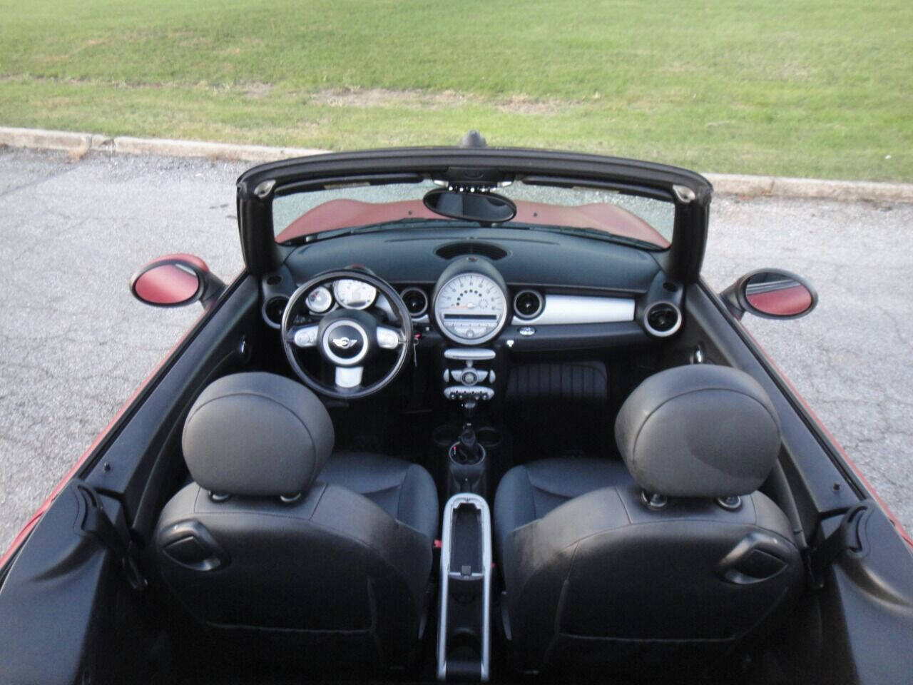 Used 2010 MINI Cooper Convertible FWD image 11