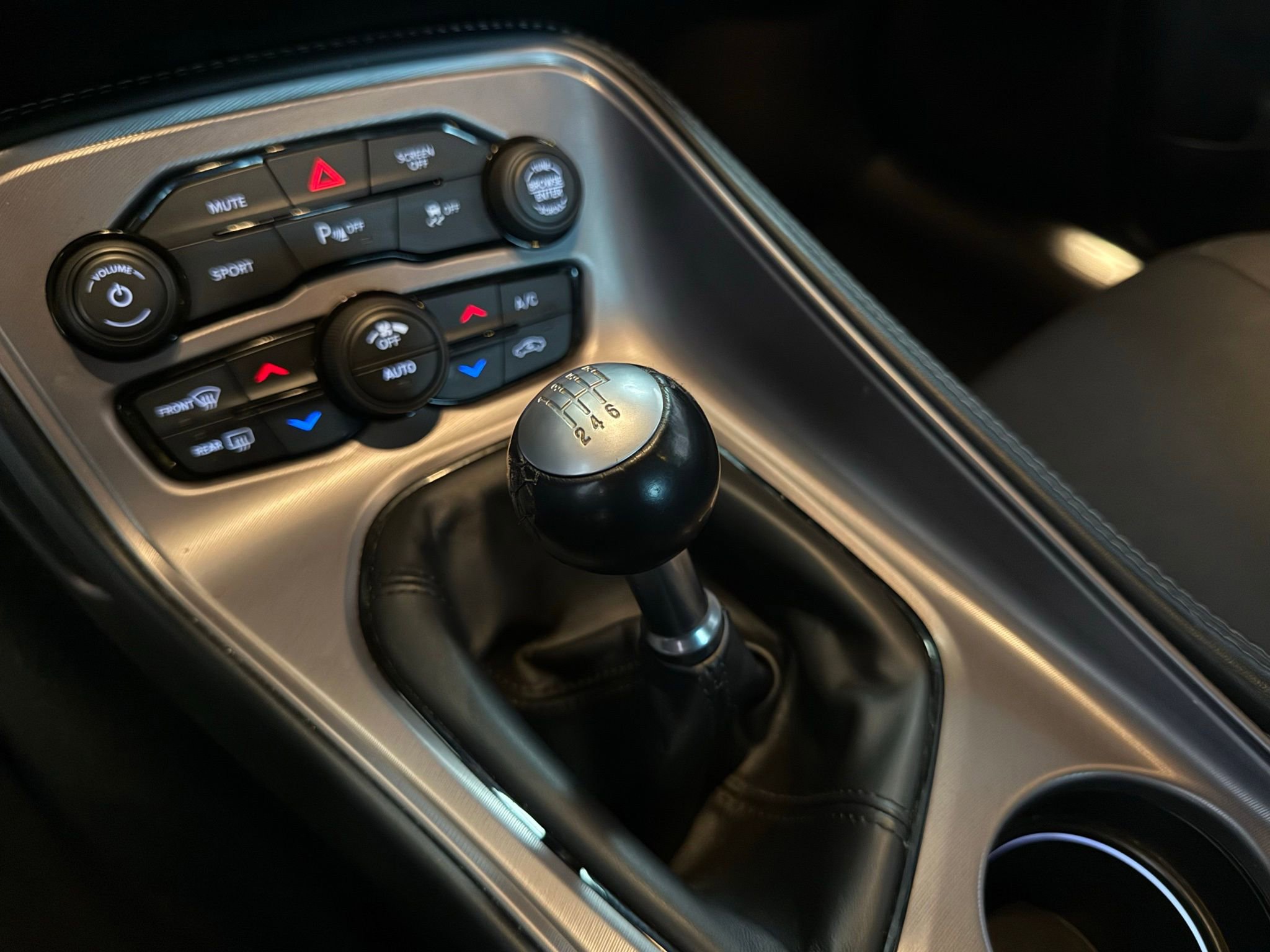 Used 2023 Dodge Challenger R/T w/ Blacktop Package image 27