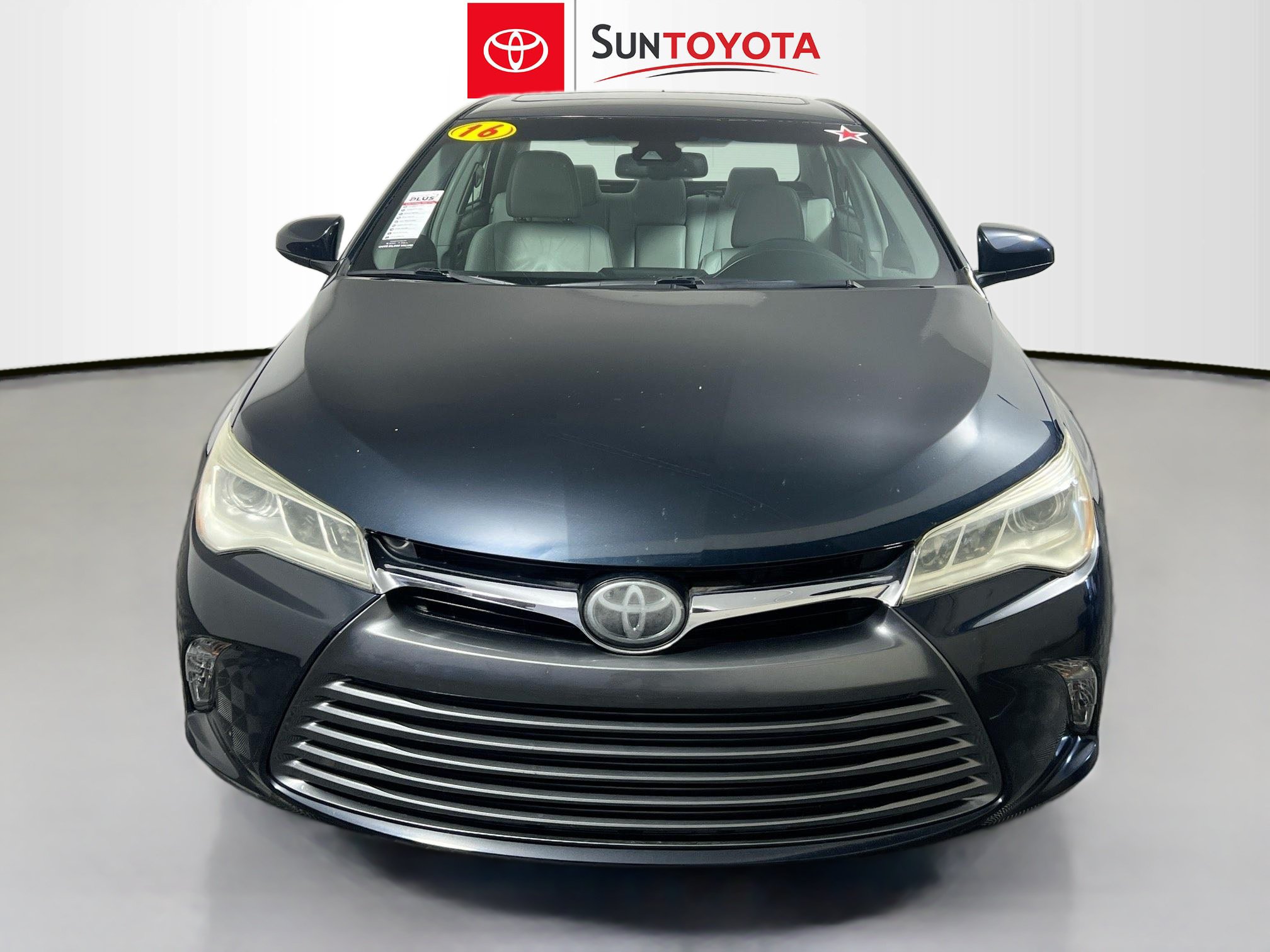Used 2016 Toyota Camry XLE w/ Advanced Technology Package FWD image 10