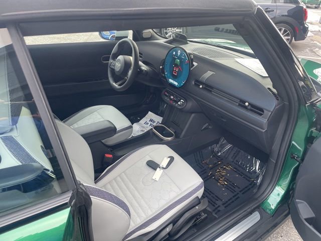 Used 2025 MINI Cooper S image 11
