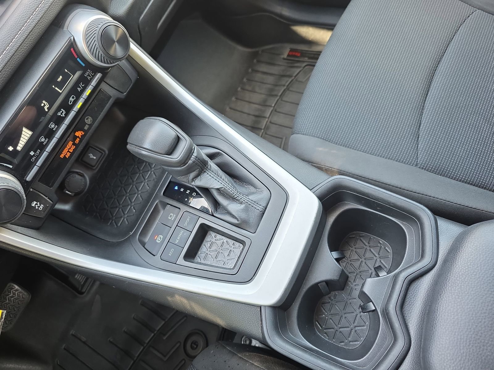 Used 2020 Toyota RAV4 LE w/ All Weather Liner Package FWD image 24