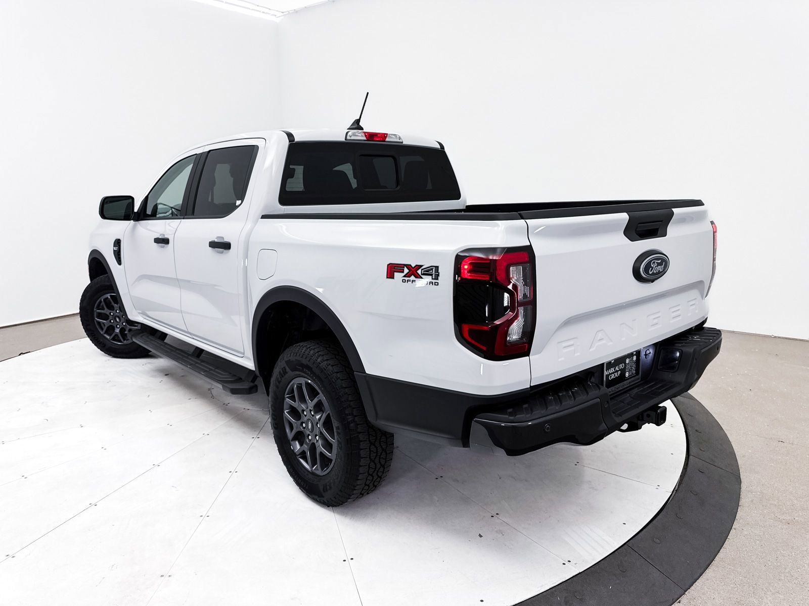 Used 2025 Ford Ranger XLT w/ FX4 Off-Road Package AWD/4WD image 2