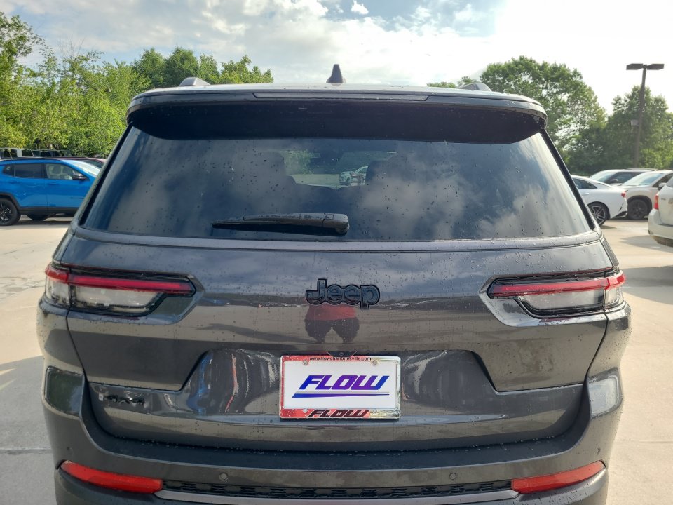 New 2026 Jeep Grand Cherokee L Limited AWD/4WD image 14
