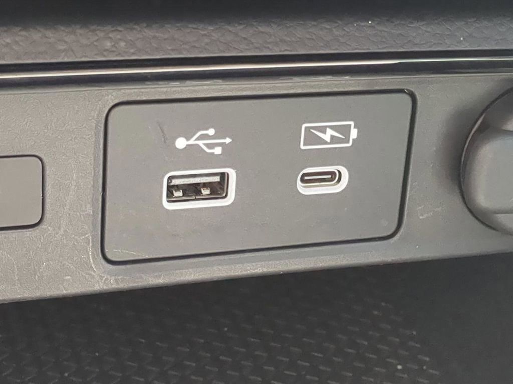 Used 2025 Honda CR-V EX image 22