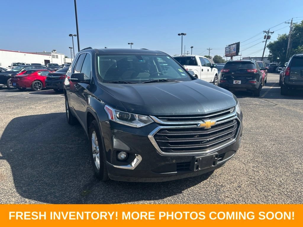 Used 2020 Chevrolet Traverse LT FWD image 1