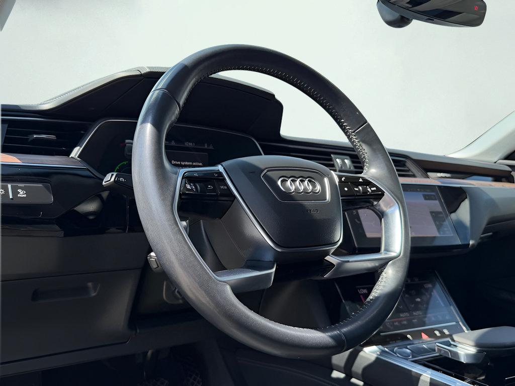 Used 2019 Audi e-tron Prestige w/ Prestige Package AWD/4WD image 41