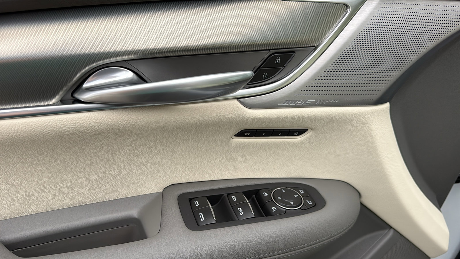 New 2026 Cadillac XT5 Premium Luxury w/ Driver Assist Package image 11